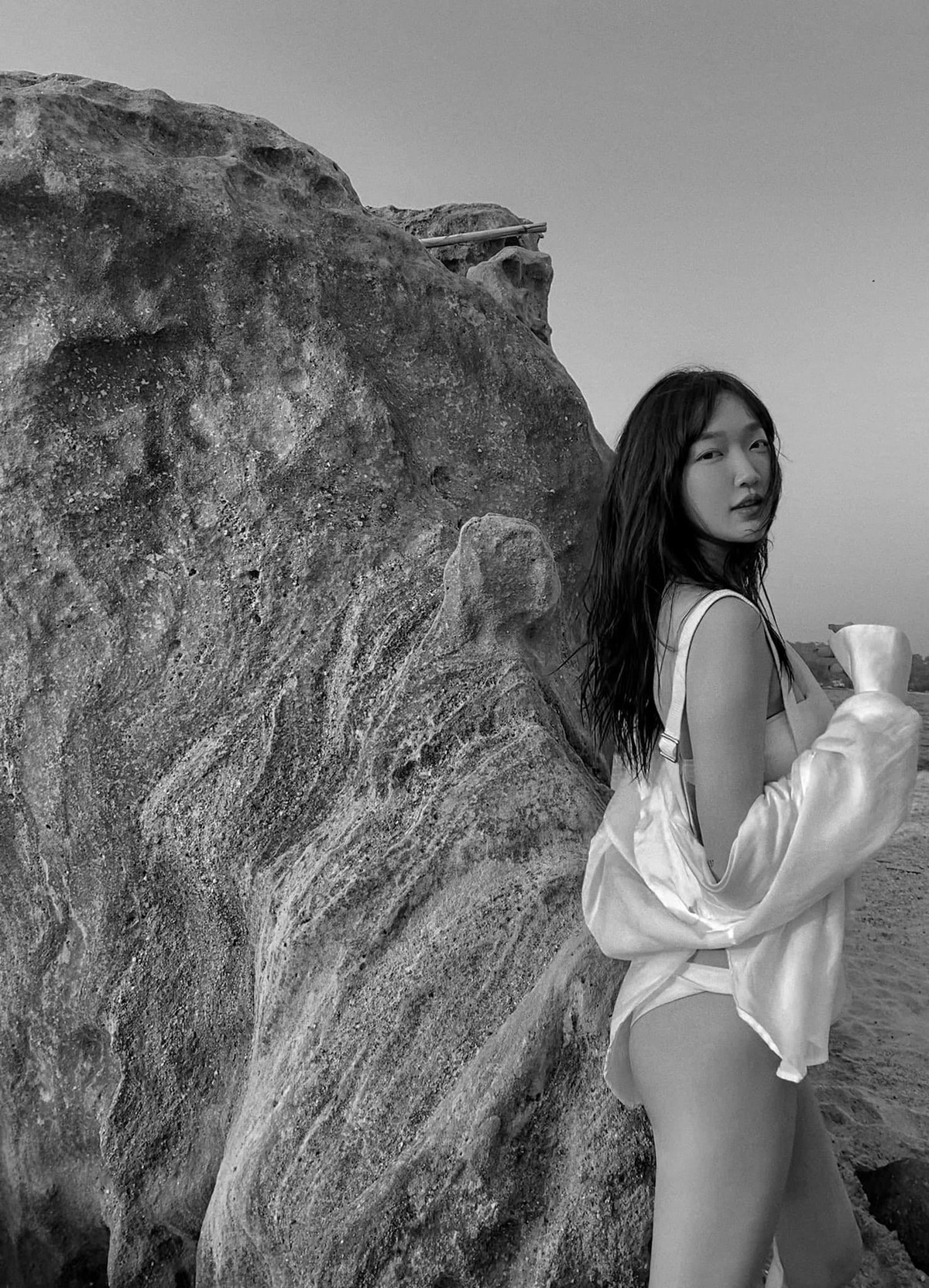 Nhiều năm qua, nàng hot girl Linh Sugar khá ít hoạt động nên hình ảnh của cô hiếm khi xuất hiện trước công chúng.