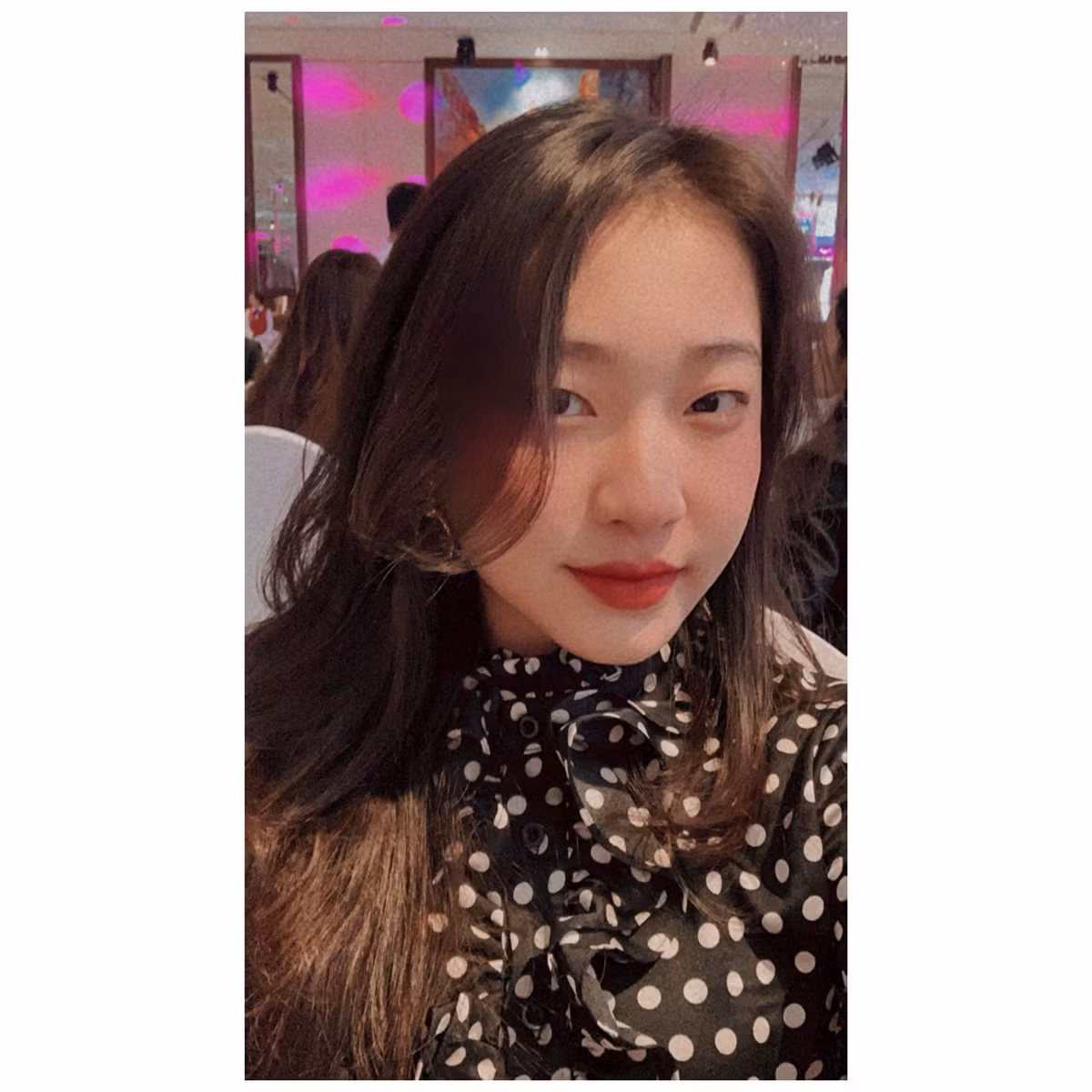 Sau gần 4 năm kể từ khi tham gia chương trình, nữ thí sinh Olympia này đã có sự thay đổi đáng kể cả vể ngoại hình lẫn cuộc sống. Hà Phương cập nhật nhiều hình ảnh đời thường và trong mỗi bức ảnh, cô nàng đều xinh đẹp và trưởng thành hơn.