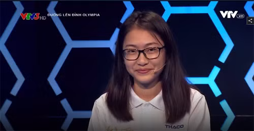 Nu thi sinh Duong len dinh Olympia “lot xac” lam netizen ngo ngang