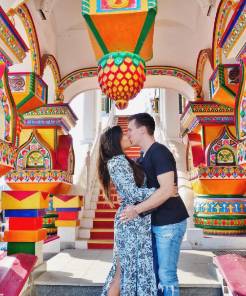 Mặc dù là thành viên hoàng tộc nhưng cuộc sống của Công nương gốc Việt và chồng không khác gì người bình thường.