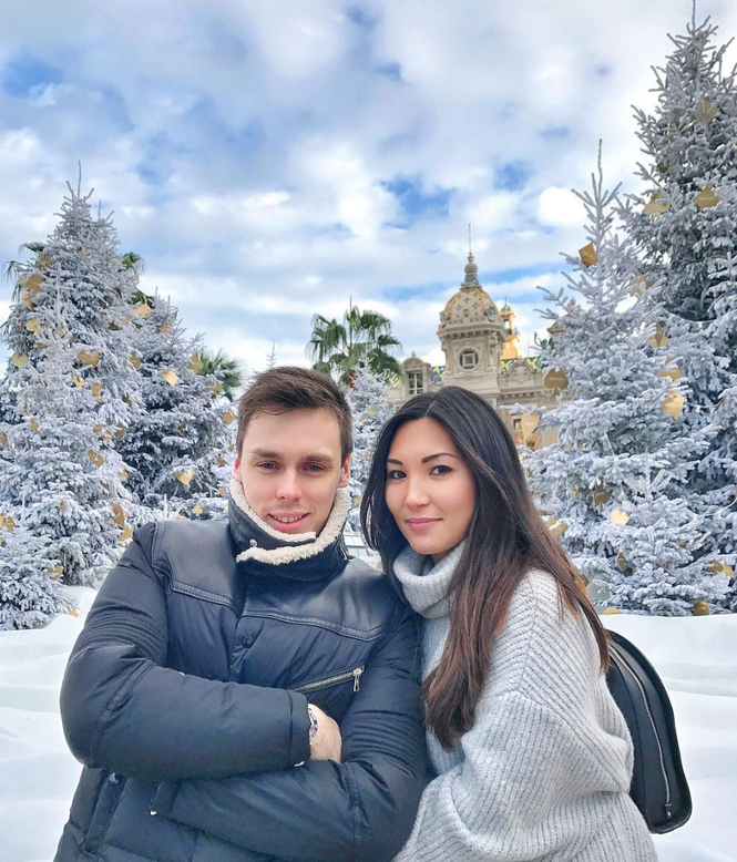 Hiện tại, cả hai đều đang bận rộn với những dự án, sự nghiệp của riêng mình. Khi rảnh rỗi, Marie cùng chồng xem bóng đá và chia sẻ với nhau về sở thích này.