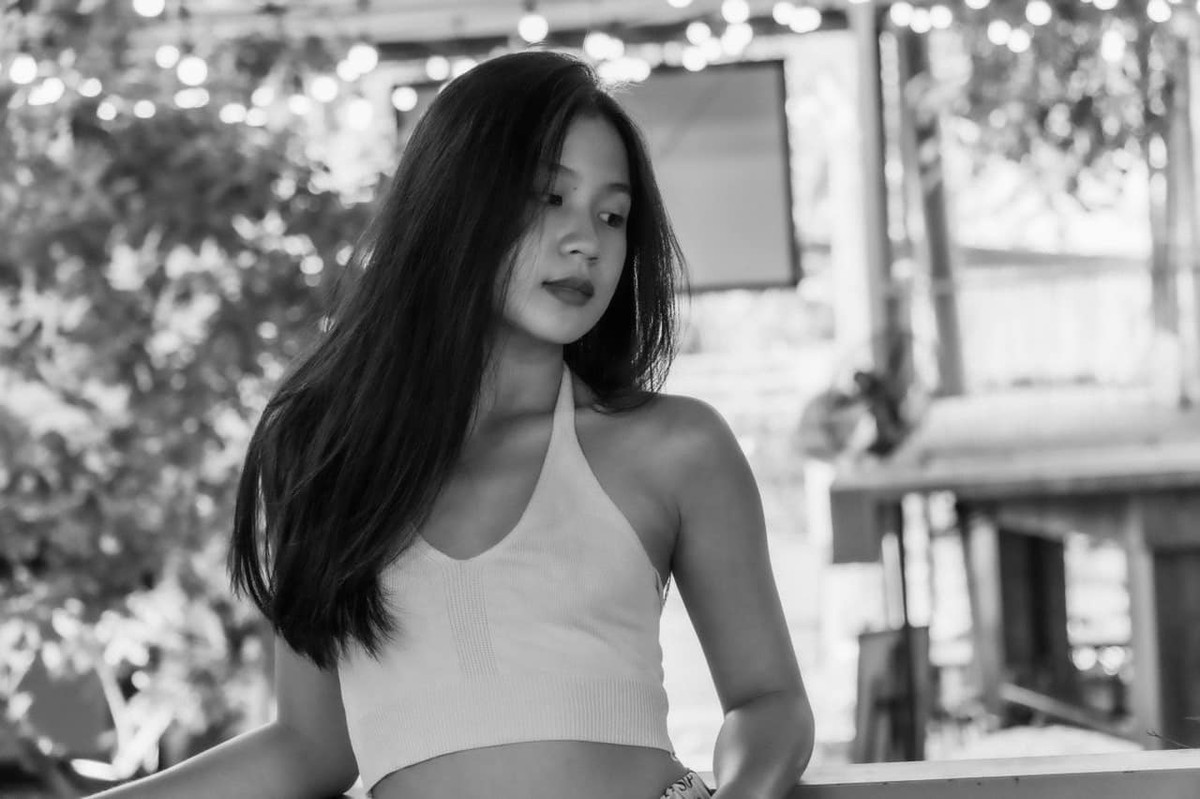 Được biết Vy Uyên dự định sẽ theo học nhạc viện TP.HCM và mong muốn trở thành 1 ca sĩ đa năng có thể hát, sáng tác nhạc và chơi nhạc cụ.