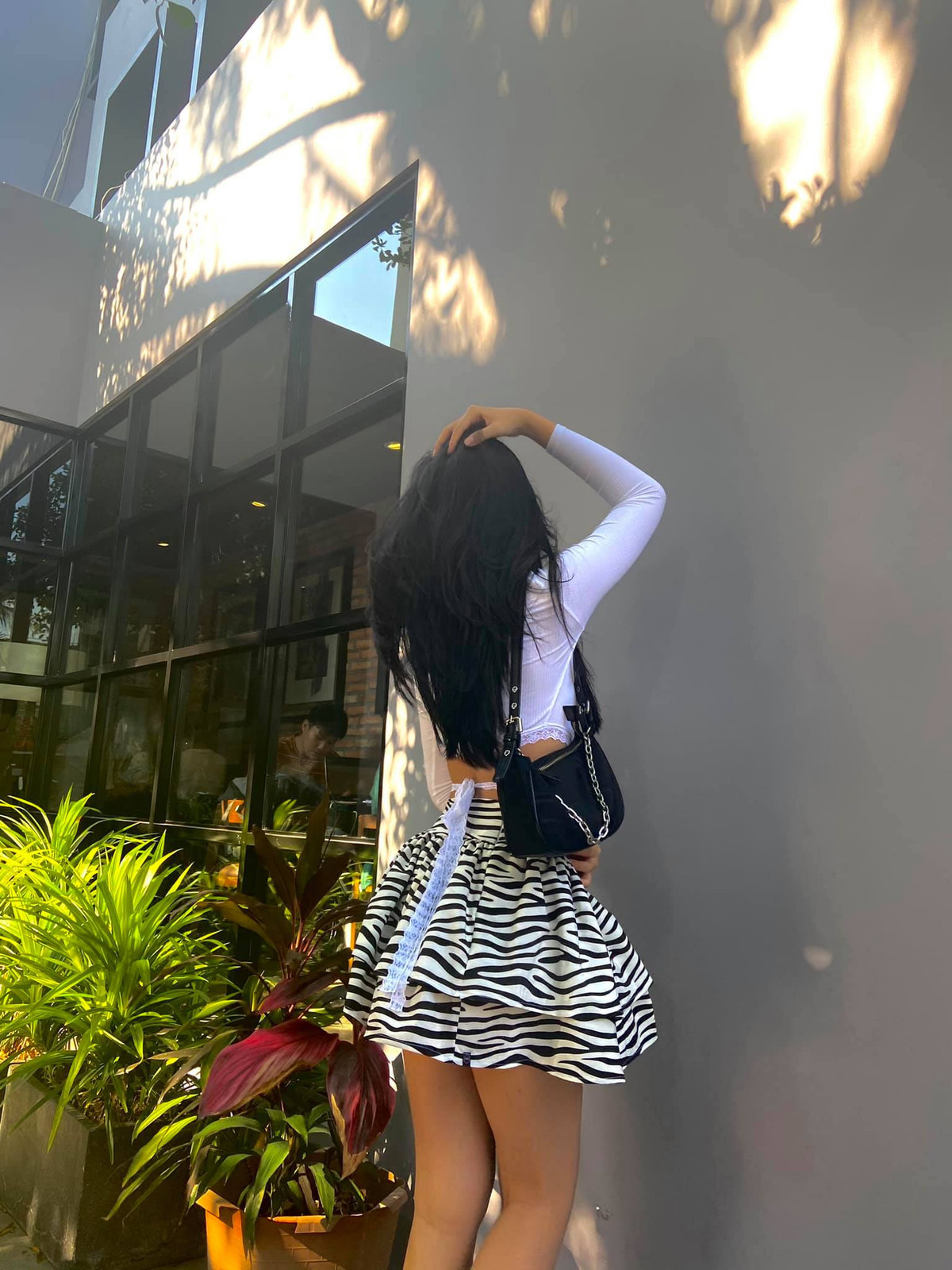 Ái nữ sao Việt này cũng rất chăm chỉ cập nhật hình ảnh mới trên Instagram cá nhân. Mỗi lần như vậy Mimi Lưu lại khiến mọi người trầm trồ với những bức hình cực xinh, ra dáng thiếu nữ của mình.