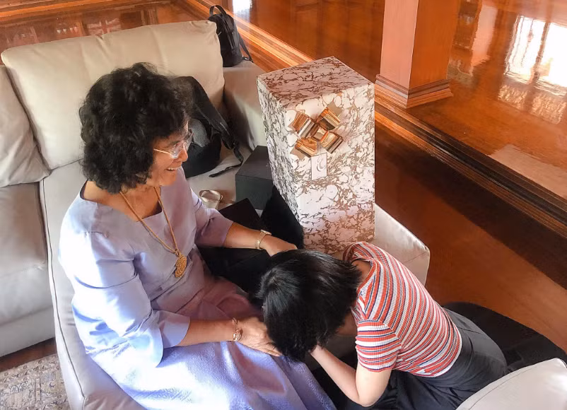 Cô nhiều lần chia sẻ trên trang cá nhân về tình cảm mẹ chồng - nàng dâu, về những hành động nhỏ nhưng đầy yêu thương mà mẹ chồng dành cho mình.