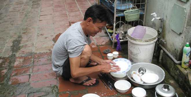 Cần gì những món quà đắt tiền trong ngày Quốc tế Phụ nữ, đôi khi điều mà hội chị em không khỏi mong ngóng, chỉ là sự tự giác, quan tâm và tinh tế.