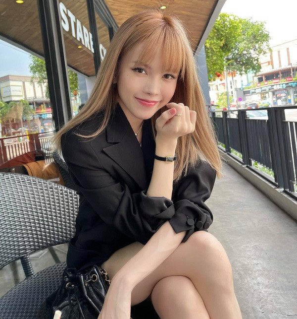 Sau thời gian dài từ ồn ào "trà xanh" với Sơn Tùng M-TP và Hải Tú, Thiều Bảo Trâm đã trở lại và tích cực hoạt động trên mạng xã hội.