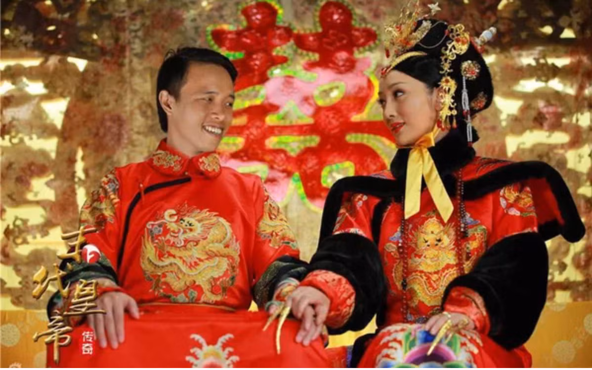 Hiện kênh Tiktok của anh có 1.6 triệu follow, tổng Fanpage và trang cá nhân Facebook khoảng 500 nghìn người theo dõi.