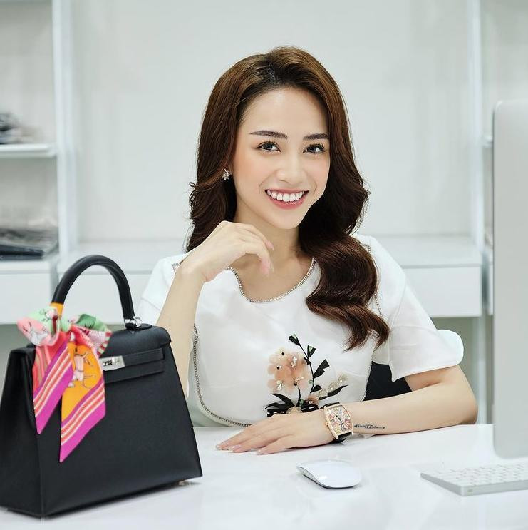 Là con gái của đại gia nức tiếng Việt Nam, không khó hiểu khi Joyce Pham sở hữu cuộc sống giàu sang từ trong trứng nước.