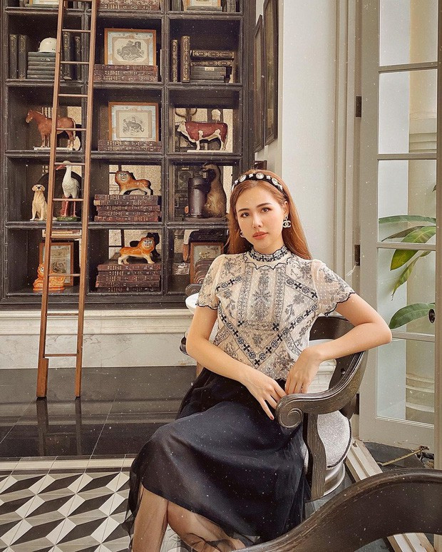 Kể từ khi lấy chồng, hot girl Phanh Lee lúc nào cũng khiến dân tình phải trầm trồ ngưỡng mộ trước cuộc sống đáng ghen tị khi được nửa kia chăm sóc, cưng chiều hết mực.