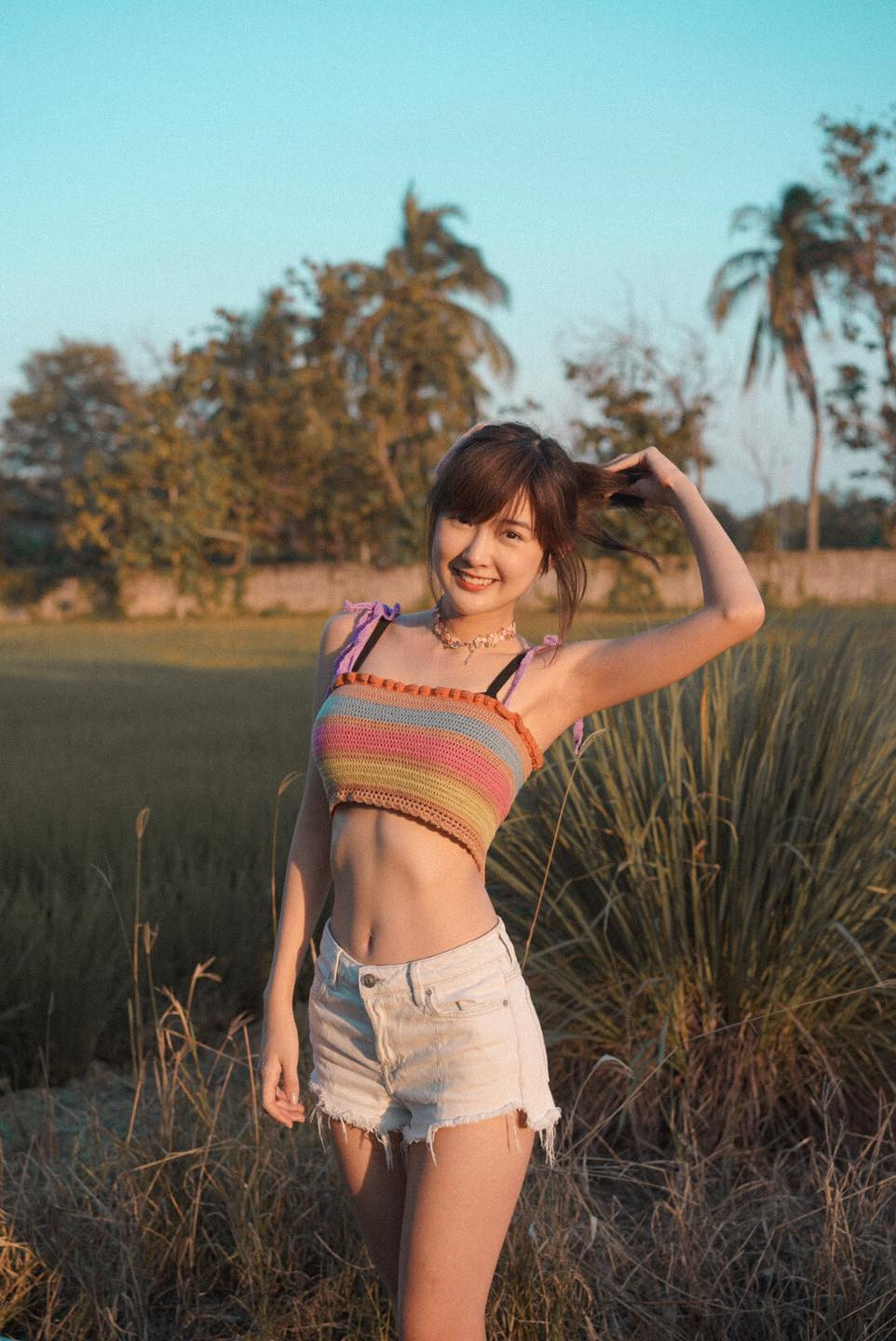 Nét đẹp của cô nàng còn được ví với Nene - hot girl Thái Lan được cộng đồng game thủ nước nhà gọi là "vợ quốc dân".