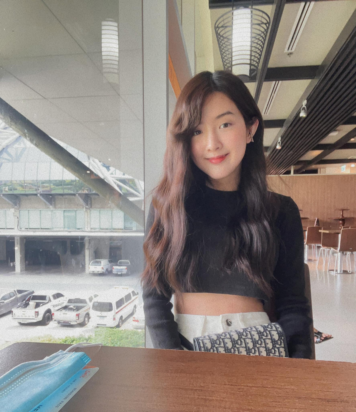 Cô nàng được mệnh danh là " nữ thần streamer Thái Lan" nhờ nhan sắc xinh đẹp.