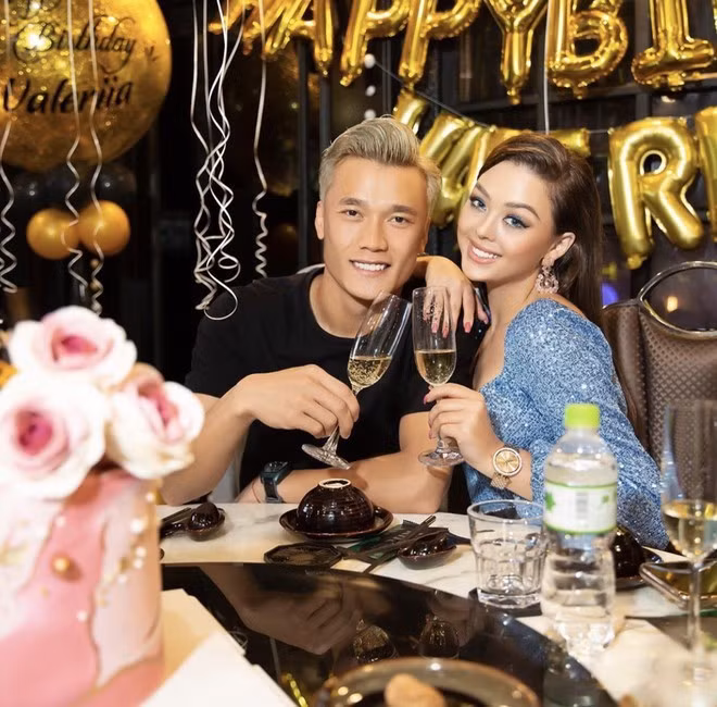 Tất cả đều cho thấy, Bùi Tiến Dũng đang rất nghiêm túc với mối quan hệ hiện tại khiến nhiều người kỳ vọng về một đám cưới không xa của cặp trai tài gái sắc. Ảnh: Tổng hợp