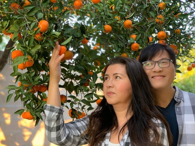 Giữa lúc sự nghiệp tại Việt Nam đang phát triển, cả hai bất ngờ sang Mỹ định cư vào năm 2005. Hiện, gia đình Ngọc Lễ - Phương Thảo đang sống tại thành phố Garden Grove, California.