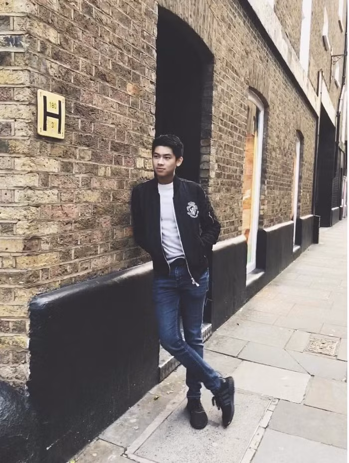 Hiếu Nguyễn có sở thích đi du lịch và tất nhiên đã có mặt ở nhiều nơi nổi tiếng thế giới.