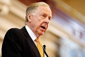 Ông lên danh sách những món hàng cần mua trước khi tới cửa hàng tạp hóa, chỉ mua những thứ trong danh sách đó và chỉ mang đủ tiền để hoàn thành việc mua bán đó. Nguồn ảnh: Getty Image Video: Du thuyền 300 triệu USD của tỷ phú Nga. Nguồn: VTC14.