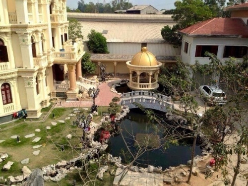 Nhiều người cho biết ngôi biệt thự này nằm ở phường Tân Lập (thành phố Thái Nguyên) và của một đại gia khoáng sản còn rất trẻ. Ảnh: ĐSPL.