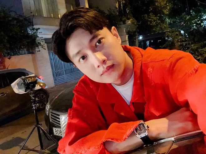 Theo nguồn tin từ Zing.vn, nam diễn viên Quốc Trường cho biết "Về nhà đi con" phần hai mang tên "Những ngày không quên" đã được khởi quay. Đáng chú ý, một phân đoạn được quay ngay tại nhà Quốc Trường ở Cần Thơ. Ảnh: Zing.