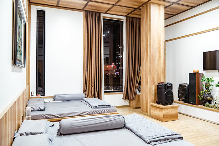 Phòng ngủ của Quốc Trường được thiết kế hiện đại, kiểu châu Âu. Ảnh: Vietnamnet.