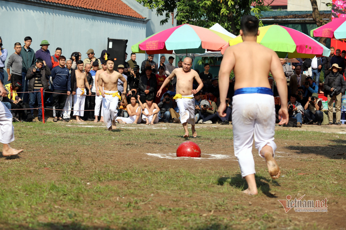 Lễ hội nhằm tưởng nhớ công ơn của Linh Lang Đại vương và cũng là để thể hiện truyền thống thượng võ, là cách gìn giữ bản sắc văn hóa truyền thống của người dân đồng bằng sông Hồng