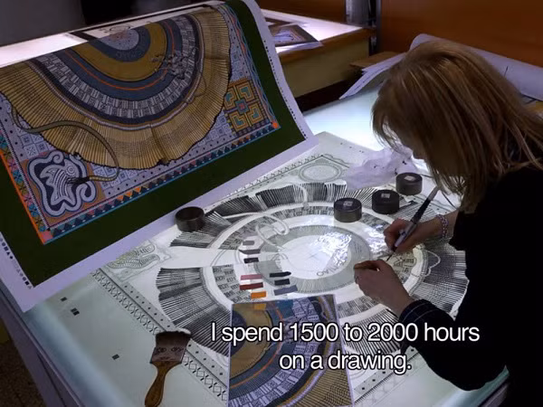 Những sản phẩm có họa tiết cầu kì, nhà thiết kế có thể phải dành tới 1.500 - 2.000 giờ để hoàn thành công việc.