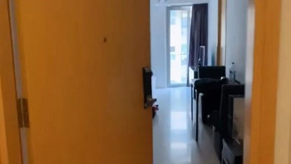 Căn hộ thiết kế gọn gàng và ngăn nắp.