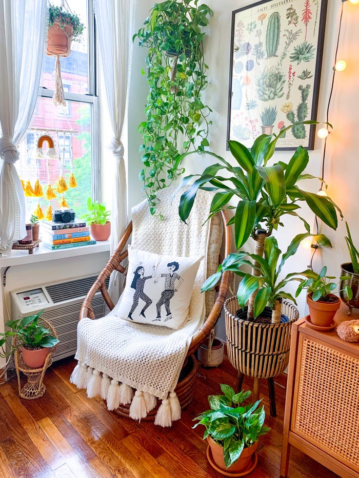 Một mẹo khác giúp căn nhà trông rộng hơn mà Cibran áp dụng là luôn đảm bảo ánh sáng.