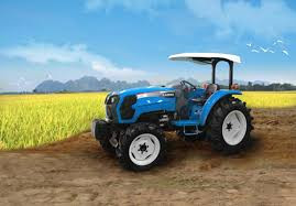 Trước đó vào năm 2017, THACO cũng đã đầu tư mở Nhà máy sản xuất Máy nông nghiệp với tổng vốn đầu tư 500 tỷ đồng. Đầu năm 2018, nhà máy này đã đưa ra thị trường 3000 máy nông nghiệp các loại. Ảnh: Thaco.