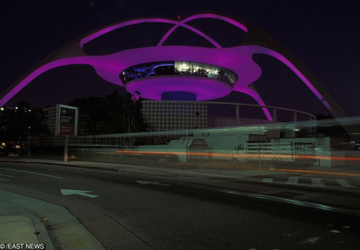 Công trình kiến trúc này dường như được thiết kế để để làm hài lòng người ngoài hành tinh.