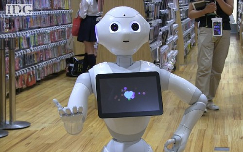 Thay vào đó, họ trải nghiệm mua sắm cho khách hàng với các tính năng như tự kiểm tra rồi tự đưa ra quyết định mua hàng.