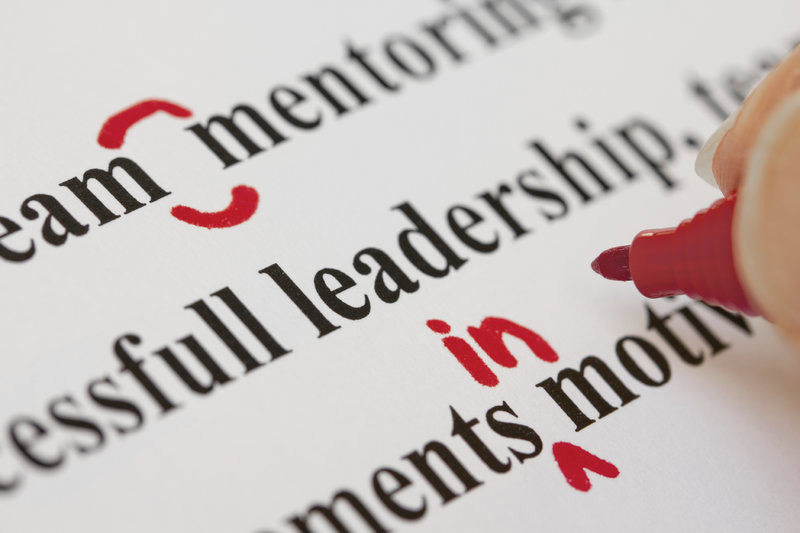 Rất nhiều công nghệ giúp bạn dễ dàng tự kiểm tra bài viết nên nhân viên hiệu đính dần không có việc làm. Nguồn ảnh: Getty Image. Video: Áp lực công việc, nữ hiệu trưởng tự tử tại nhà? Nguồn: VTC14