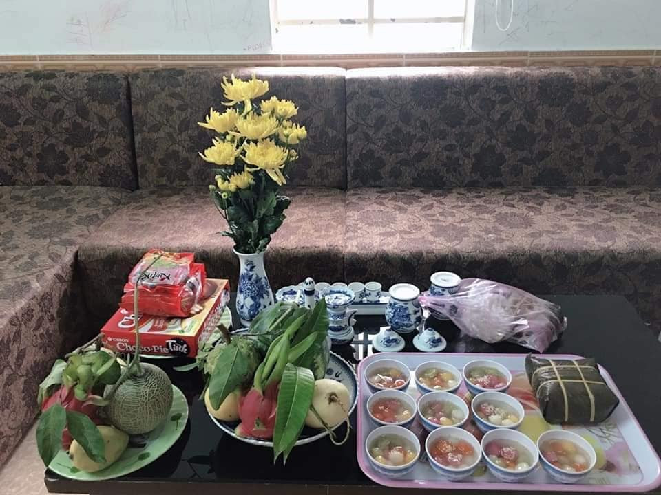 Năm nay, chị Thúy bắt đầu nhận đặt bánh trôi ngũ sắc từ mùng 10 âm lịch. Từ đó đến nay, chị Thúy nhận được vài trăm đơn đặt hàng.