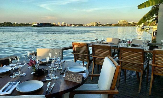 Đây là một quán bar được du khách rất ưa chuộng khi đến Sài Gòn trước khi dịch Covid-19 xảy ra.