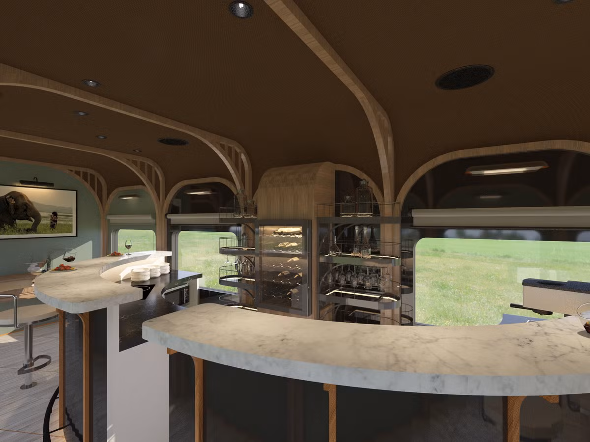 Bên cạnh 12 ghế, Vietage còn cung cấp các dịch vụ trọn gói đi kèm như ẩm thực tại nhà hàng, uống rượu tại quầy bar và massage thư giãn. Ảnh: Luxuo.