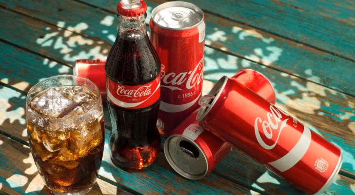 Coca-cola có mặt ở hầu hết mọi nơi trên thế giới nhưng từ năm 1950, Triều Tiên không cho phép bán Coca-cola vì lệnh cấm vận thương mại.