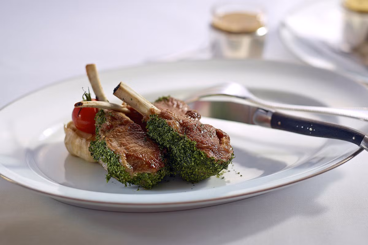 Tiết lộ sự thật khiến bạn “ngã ngửa” về món ăn giá chát ở nhà hàng sang trọng Tiet lo su that khien ban “nga ngua” ve mon an gia chat o nha hang sang trong