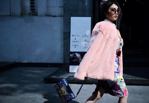 Sinh ra trong một gia đình trâm anh thế phiệt khi bố mẹ đều giàu có, yêu nghệ thuật và hội họa, Claret Giang Lê từng theo học trường Istituto Marangoni London - cái nôi tạo ra nhiều nhà thiết kế nổi tiếng của hãng Dolce &amp; Gabbana, Moschino.