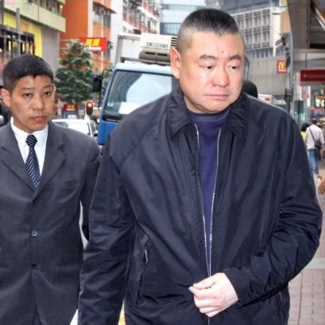 Dù đã chia tay nhưng tỷ phú Hong Kong vẫn chu cấp cho vợ, người tình cùng các con cuộc sống vương giả với máy bay riêng, biệt thự, xe sang...