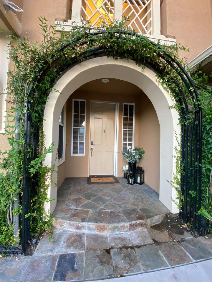 Có gì trong biệt thự lộng lẫy của Đàm Vĩnh Hưng ở Mỹ? Co gi trong biet thu long lay cua Dam Vinh Hung o My?