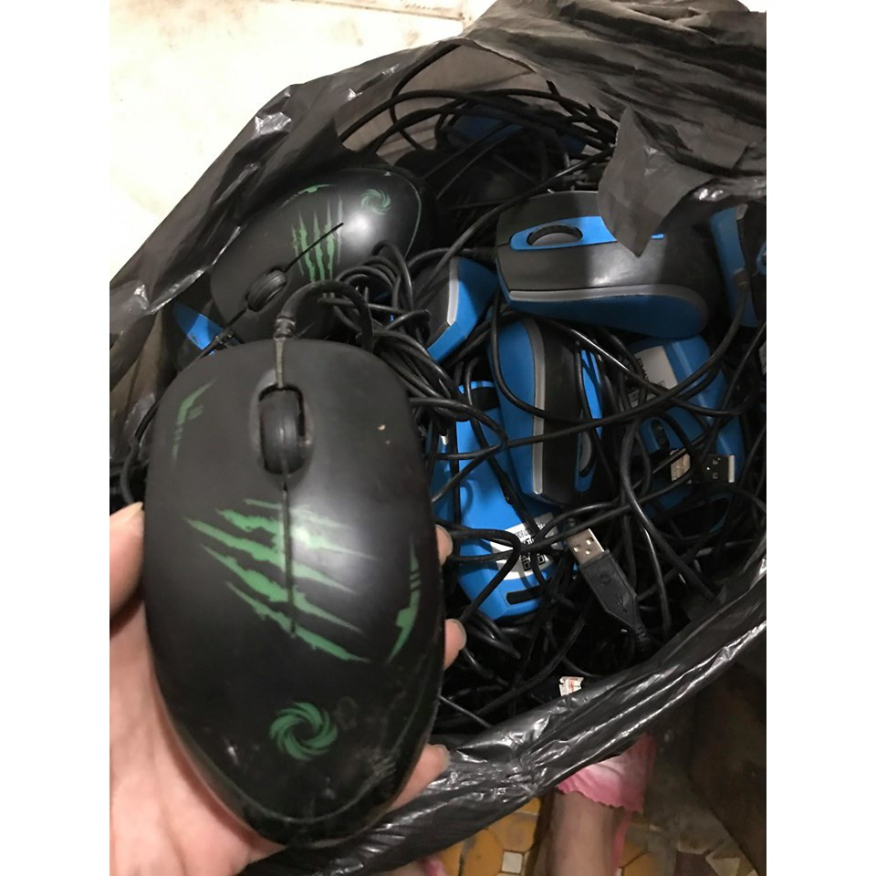 May mắn thì mua được đồ cũ giá "hời" vẫn sử dụng được, kém may hơn thì mua phải đồ đã hỏng hoàn toàn. Ảnh: Shopee.