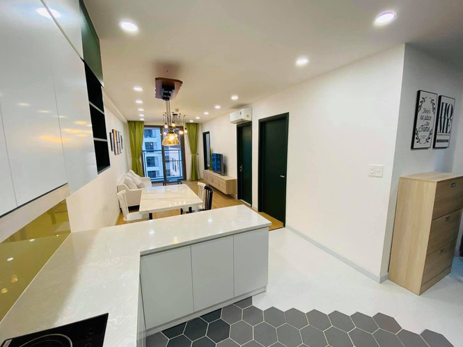 Mới đây, trên trang cá nhân, Ốc Thanh Vân thông báo bán căn hộ rộng 71m2 tọa lạc trên đường Nguyễn Hữu Thọ (Nhà Bè, TP. HCM) với giá 3,6 tỷ đồng.