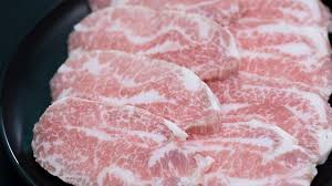 Vì vậy mà nạc nọng theo sau khi chế biến vẫn rất mềm, không bị khô và có hương vị thơm ngon đặc trưng, béo nhưng không ngấy. Ảnh: Gofood