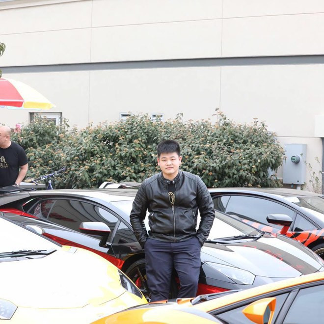 Bộ sưu tập siêu xe của Sơn Tùng gồm 30 chiếc siêu xe các loại thuộc hàng đẳng cấp thế giới. Những chiếc xe của cậu thuộc các thương hiệu như SuperCar, Sport Car,…Ảnh: Thoidaiplus.