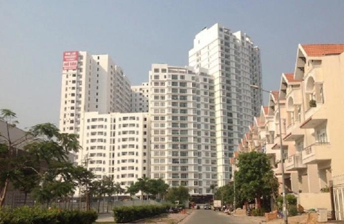 “Dai gia” BDS Him Lam tung vuong bao lum xum khien du luan xon xao?