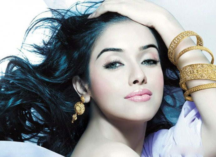 Phu nu co net tuong nay, vua “nanh noc” lai thich gay chuyen thi phi