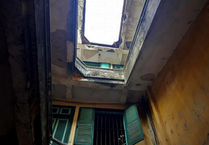 Căn nhà có tổng diện tích 200 m2, mặt tiền hướng ra phố Hàng Đào và chỉ cách Hồ Gươm chưa đầy 100 m. Ảnh: Homedy.