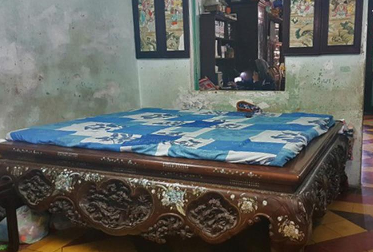 Căn biệt thự được lát bằng gạch mua từ Paris (Pháp). Ảnh: Homedy.