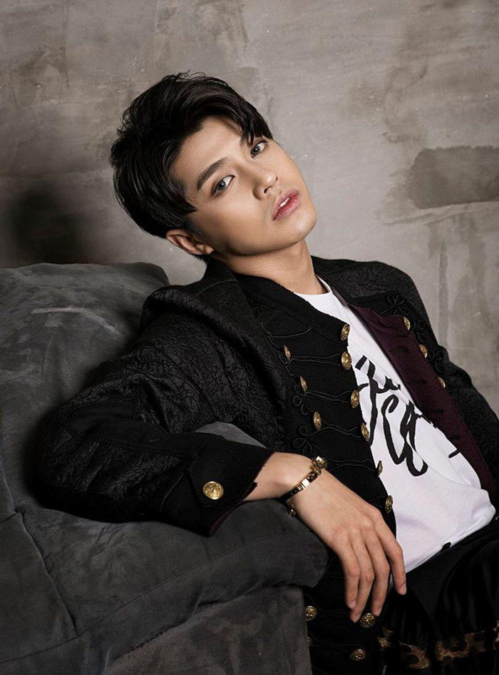 Có thu nhập thuộc hàng "siêu khủng" hàng tháng nhưng Noo Phước Thịnh thừa nhận mình không biết tiêu tiền.