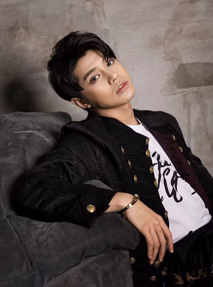 Có thu nhập thuộc hàng "siêu khủng" hàng tháng nhưng Noo Phước Thịnh thừa nhận mình không biết tiêu tiền.