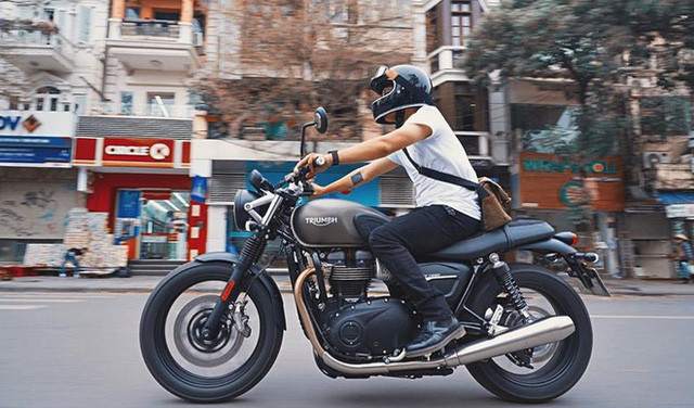 Tân 1 cú từ học tại Đại học Hà Nội, khoa Tiếng Anh, sau đó du học Úc và trở thành sinh viên trường RMIT chuyên ngành Marketing và hiện đang làm việc tại S.Channel. Ảnh: Cafebiz.