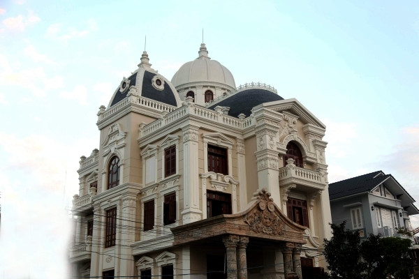 Bi an ben trong lau dai 2 trieu do cua dai gia Hai Phong